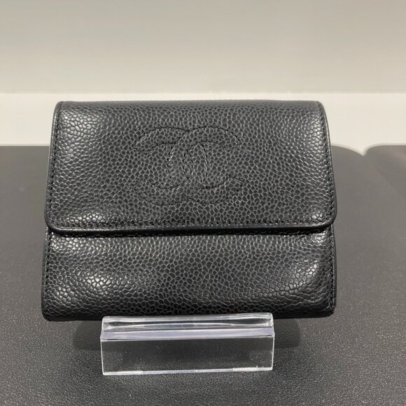 Chanel Vintage. Black Caviar Compact CC Wallet (53235) - Picture 1 of 14